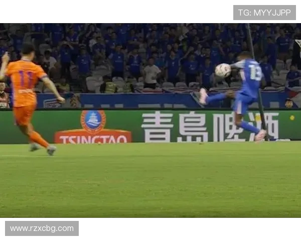 上海足球队在联合会杯中的灵活性表现引发热议与期待