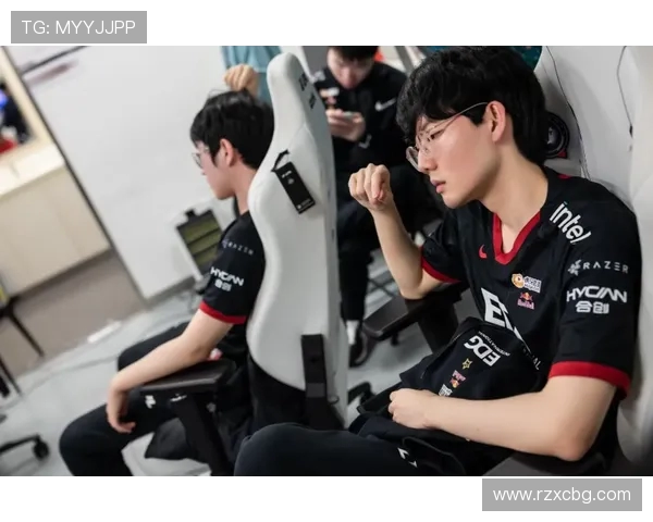 拉斯与莫尔德激战在即谁能在这场对决中笑到最后